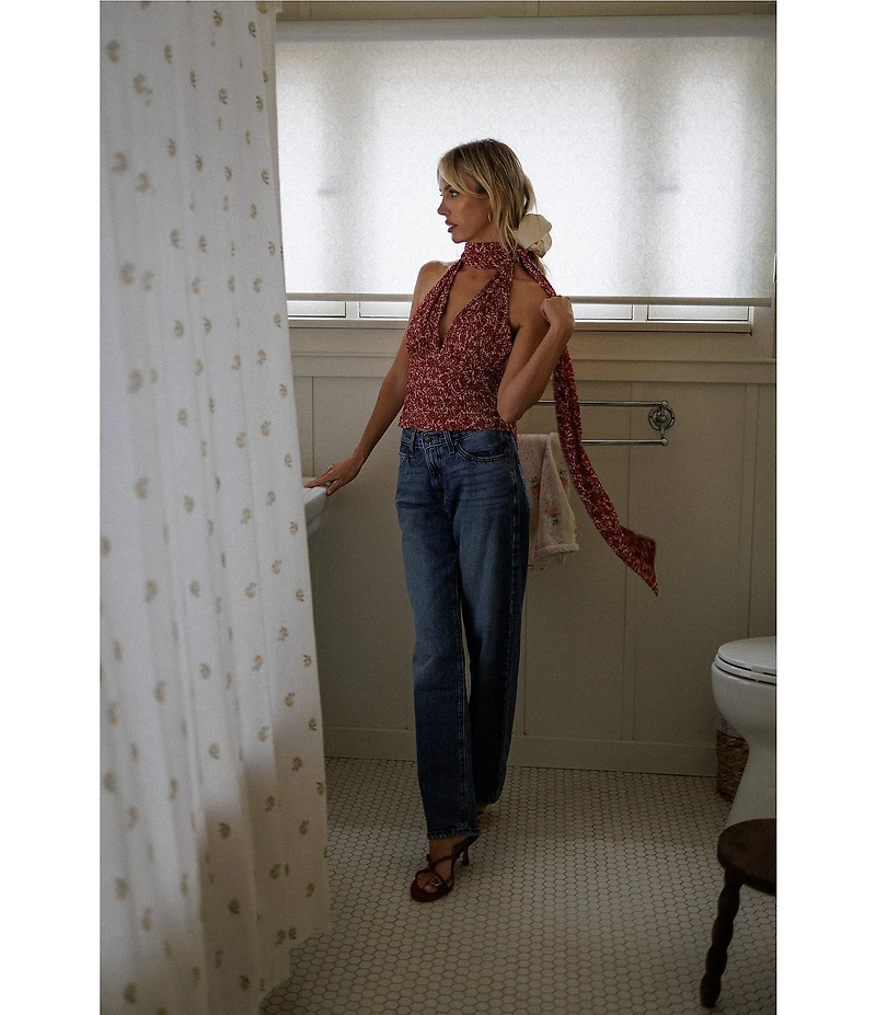 Gianni Bini x Cyd Morris The Van V Neck Sleeveless Crinkle Halter Top