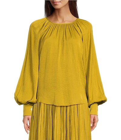 Gibson & Latimer Coordinating Woven Moonshadow Ruched Crew Neck Long Sleeve Cuffed Blouse