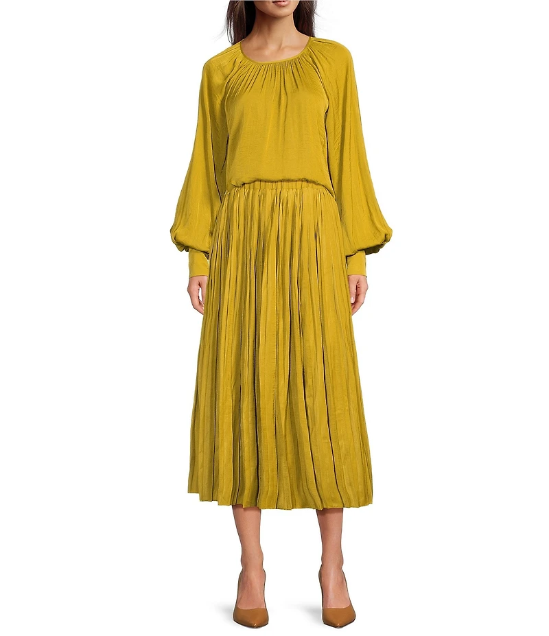 Gibson & Latimer Coordinating Woven Moonshadow Ruched Crew Neck Long Sleeve Cuffed Blouse