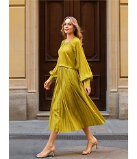 Gibson & Latimer Coordinating Woven Moonshadow Ruched Crew Neck Long Sleeve Cuffed Blouse