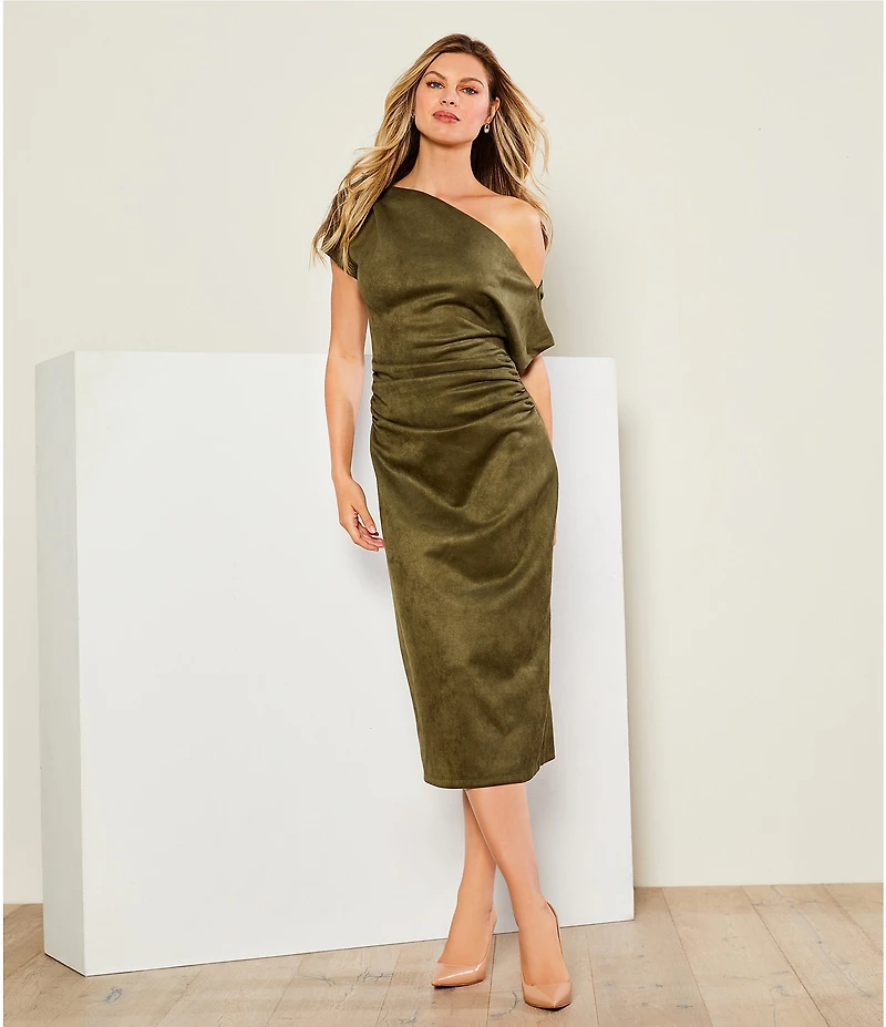 Gibson & Latimer Faux Suede Asymmetric Neck One Shoulder Off-The-Shoulder Short Sleeve Ruched Sheath Midi Dress