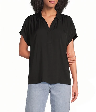 Gibson & Latimer Woven Collared V-Neck Cap Sleeve Hi-Low Top