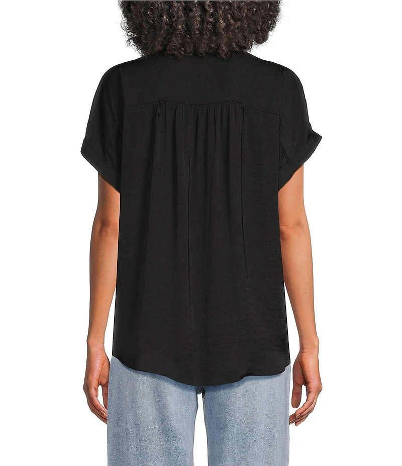 Gibson & Latimer Woven Collared V-Neck Cap Sleeve Hi-Low Top