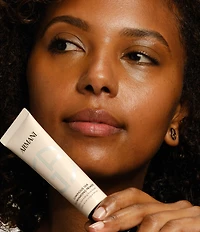 Giorgio Armani Luminous Silk Hydrating Glow Extending Primer
