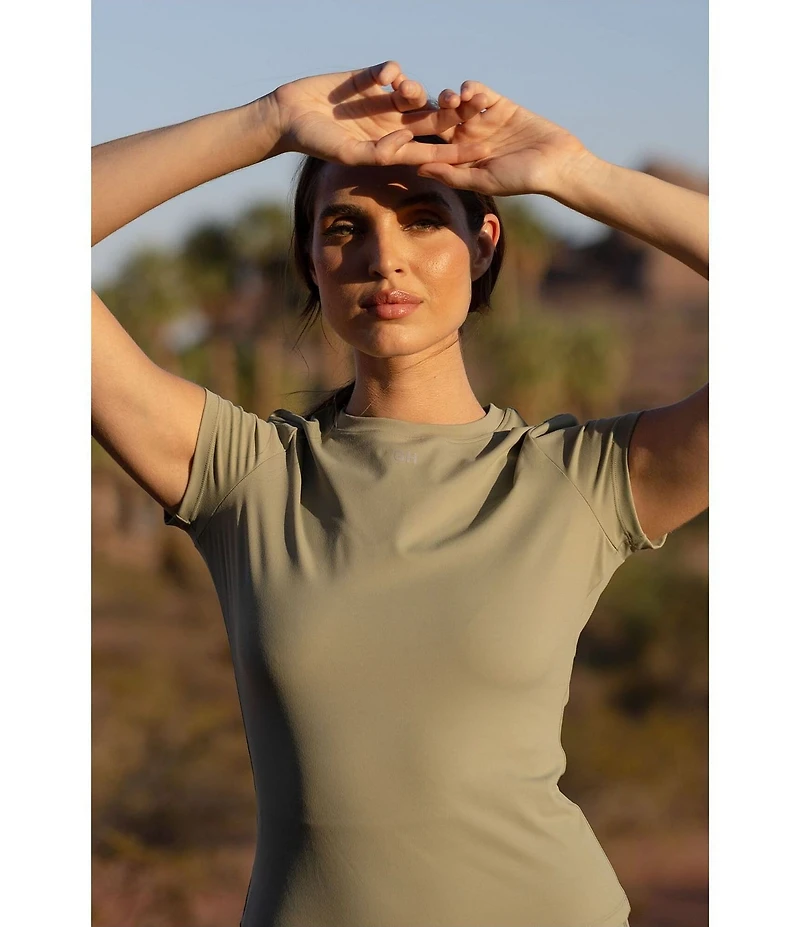 GOLD HINGE Essential Short Sleeve Crew Neck Top