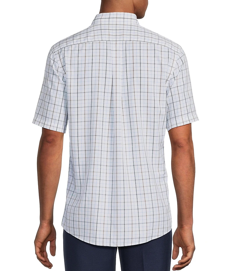 Gold Label Roundtree & Yorke Slim Fit Non-Iron Short Sleeve Medium Plaid Sport Shirt