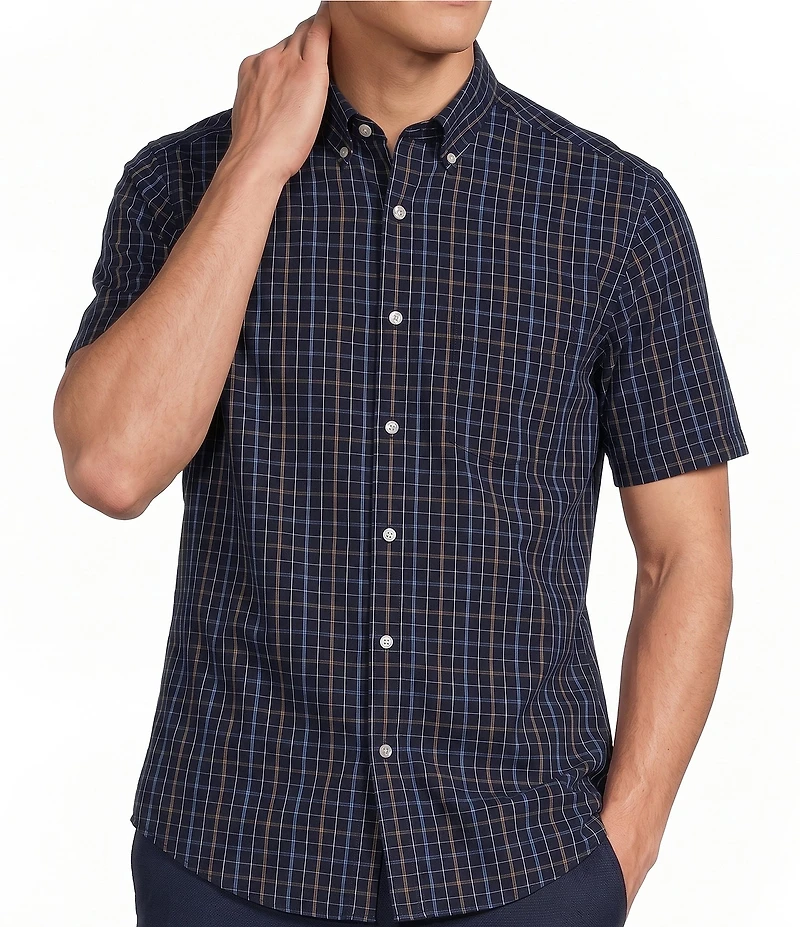 Gold Label Roundtree & Yorke Slim Fit Non-Iron Short Sleeve Medium Plaid Sport Shirt