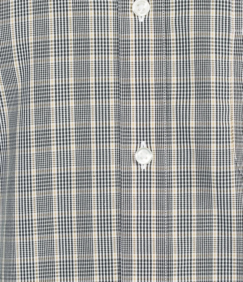 Gold Label Roundtree & Yorke Slim Fit Non-Iron Short Sleeve Plaid Sport Shirt