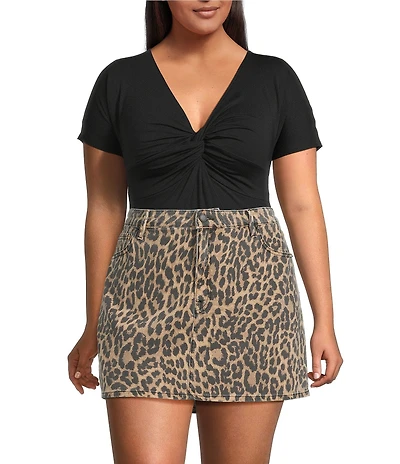 Good American Plus Size Jersey Knit Twst Front V-Neck Short Sleeve Bodysuit