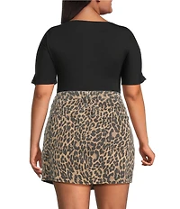 Good American Plus Size Jersey Knit Twst Front V-Neck Short Sleeve Bodysuit