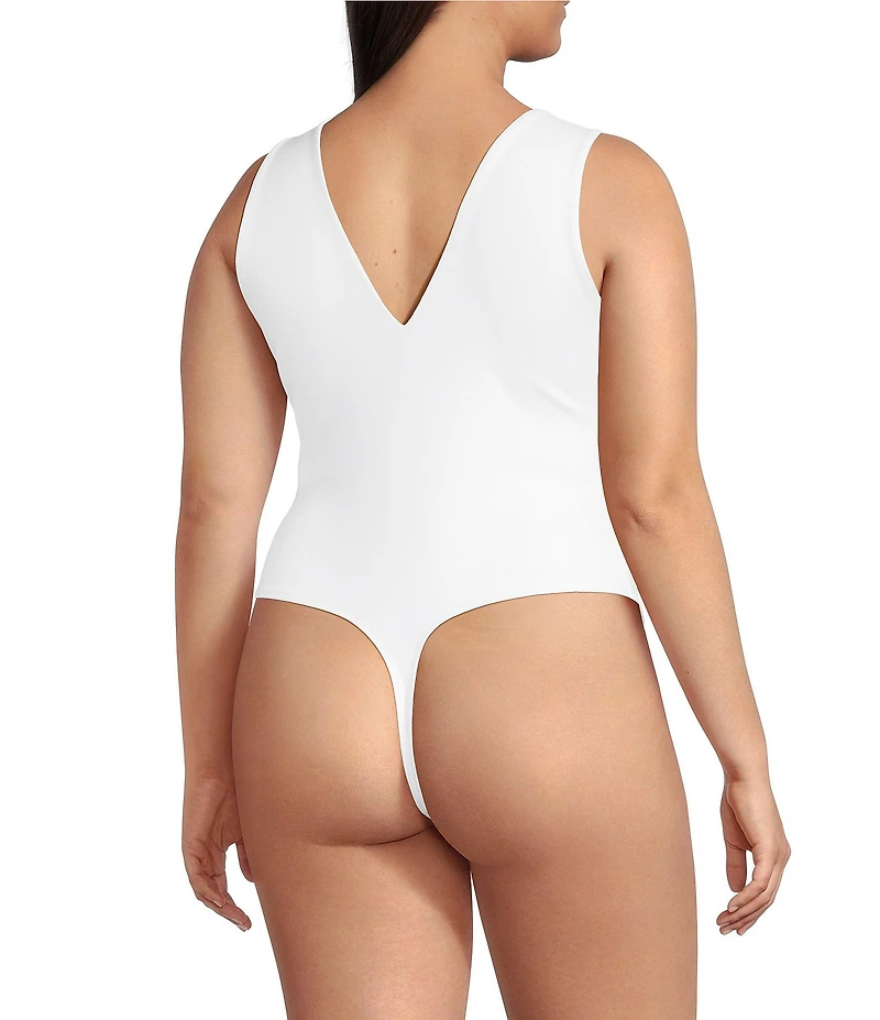 Good American Plus Size Sculpting Deep V-Neck Sleeveless Bodysuit