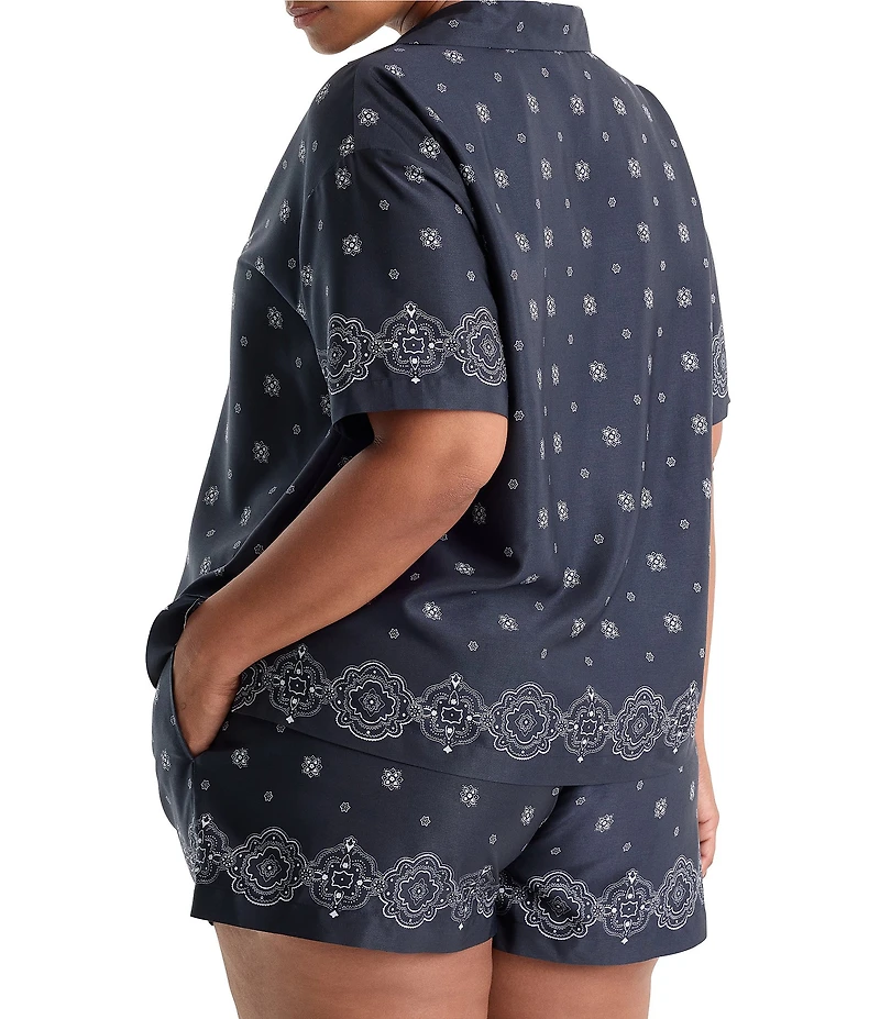 Good American Plus Size The Camp Bandana Print Notch Collar Short Sleeve Button Front Shirt