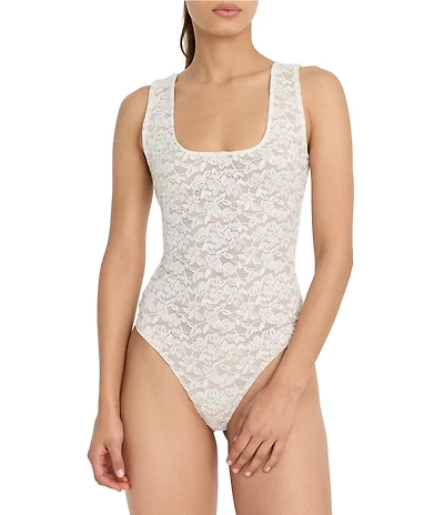 Good American Stretch Lace Scoop Neck Sleeveless Bodysuit
