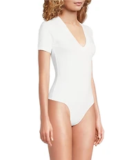 Good American Super Stretch Deep V Short Sleeve Bodysuit