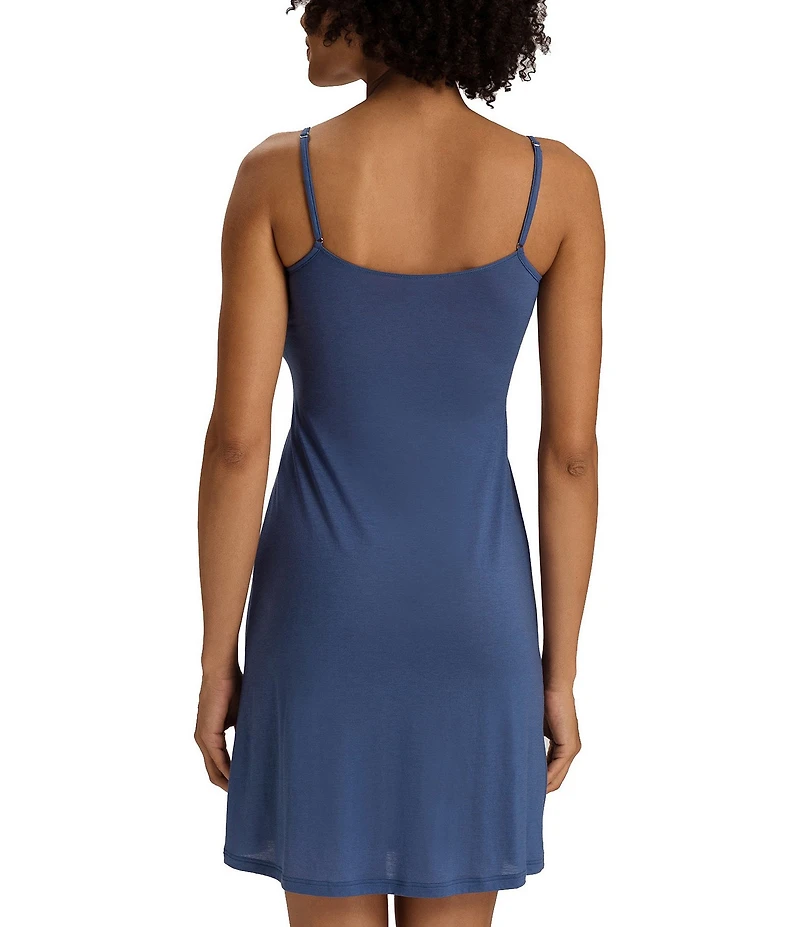 Hanro Ultralight Knit V-Neck Sleeveless Chemise