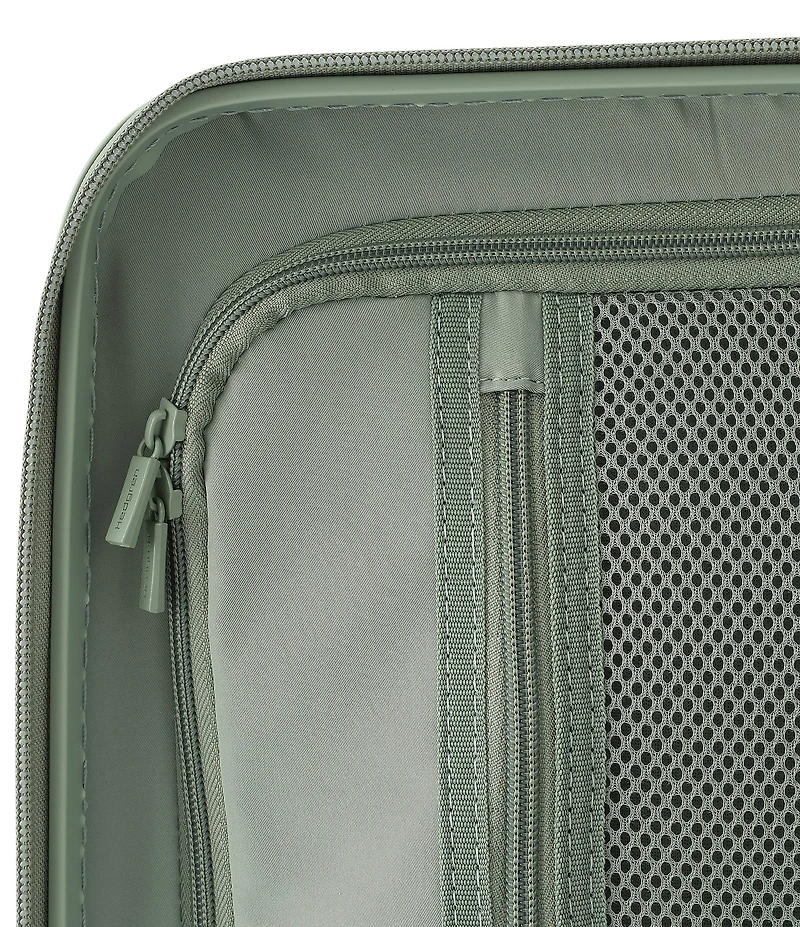 Hedgren Nostos Glossy Hard Side Carry-On Spinner
