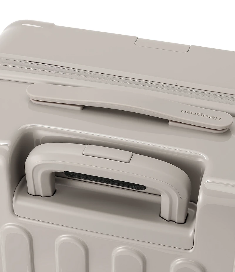 Hedgren Nostos Glossy Hardside Medium Expandable Spinner