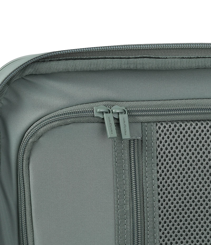 Hedgren Nostos Glossy Hardside Medium Expandable Spinner