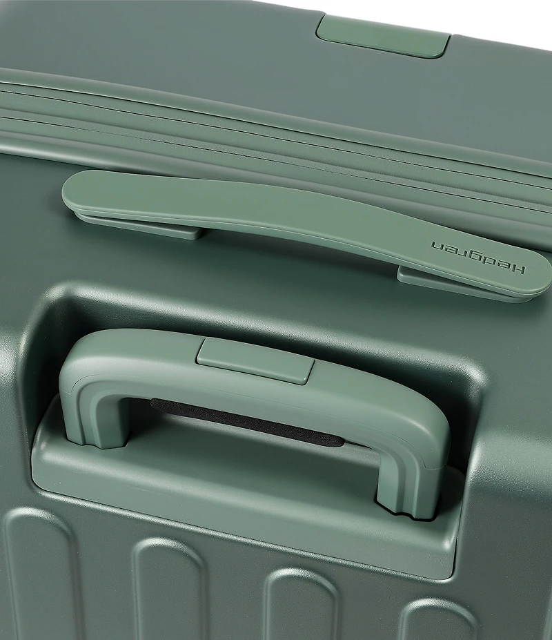 Hedgren Nostos Matte Hardside Medium Expandable Spinner Suitcase