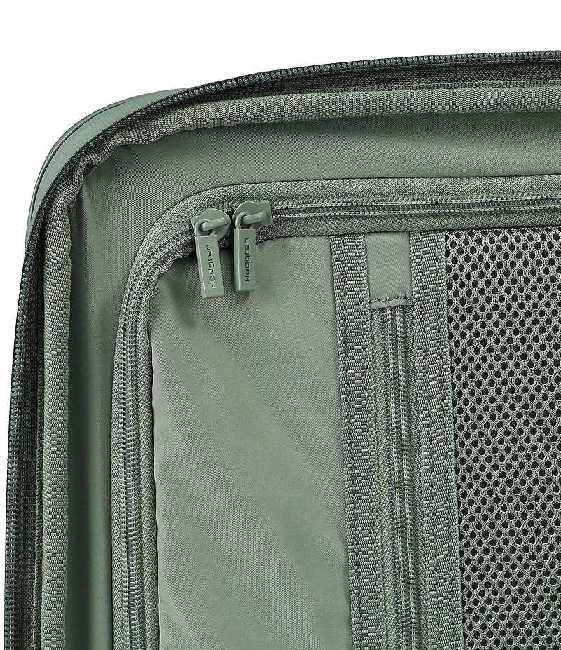 Hedgren Nostos Matte Hardside Medium Expandable Spinner Suitcase