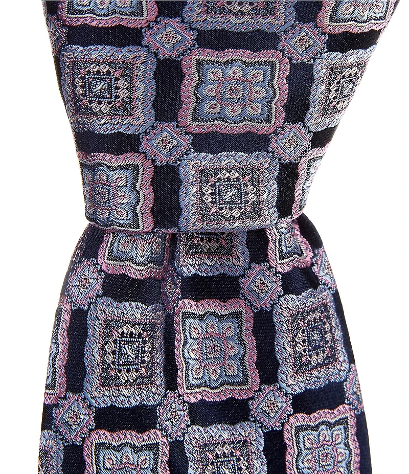 Hickey Freeman Connected Medallion 3 1/4#double; Woven Silk Tie