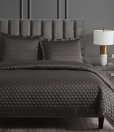 HiEnd Accents High Shine Satin Quatrefoil Embroidered Quilt