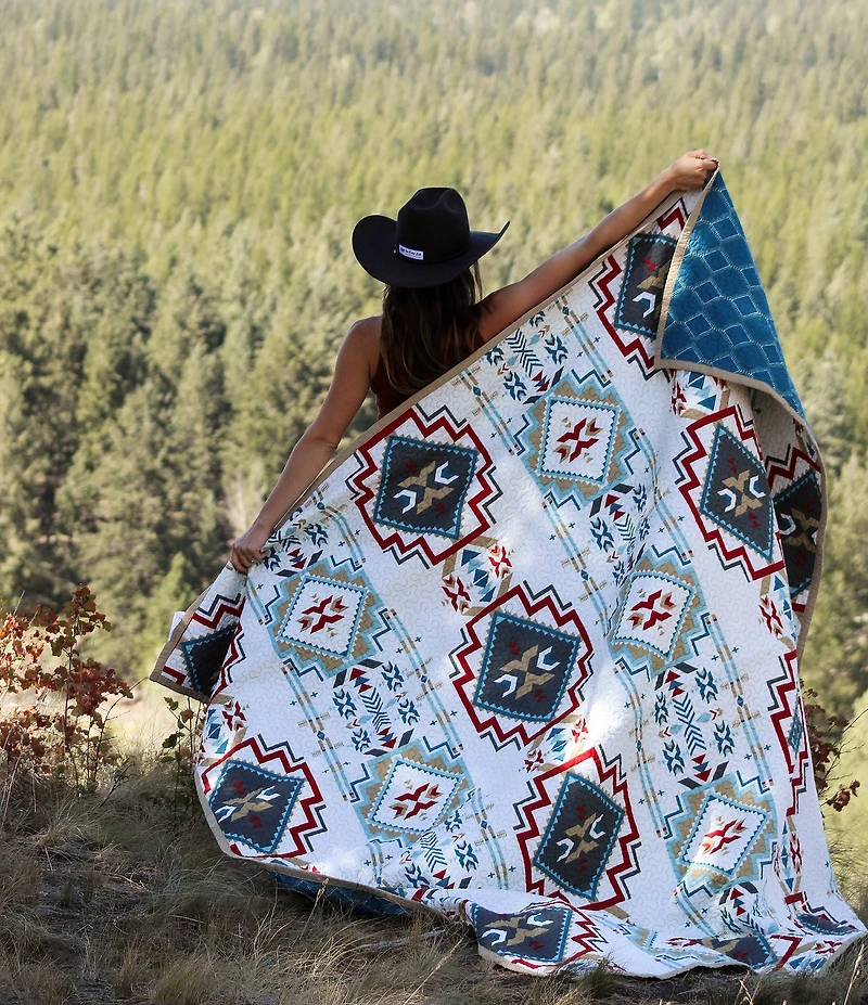 HiEnd Accents x Paseo Road Spirit Valley Reversible Quilt Mini Set