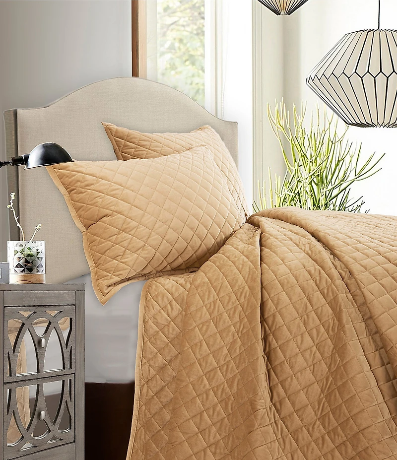 HiEnd Accents Velvet Diamond Quilt Mini Set