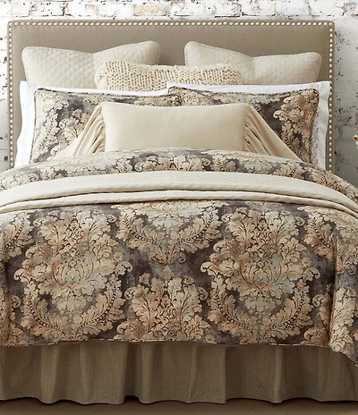 HiEnd Accents Victoria Damask Duvet Cover Mini Set