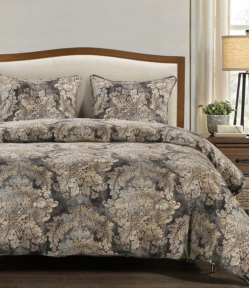 HiEnd Accents Victoria Damask Print Mini Comforter Set