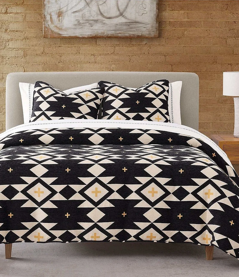 HiEnd Accents x Paseo Road Southwestern Geometric Pattern High Desert Chenille Jacquard Comforter Mini Set