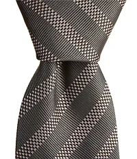 Hugo Boss Diagonal Two Stripe Jacquard 3#double; Woven Silk Tie