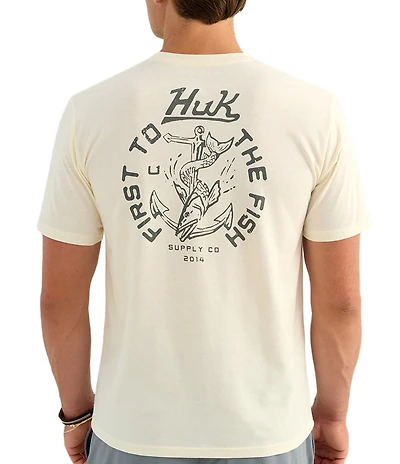 Huk Vintage First To The Fish Performance Short Sleeve T-Shirt