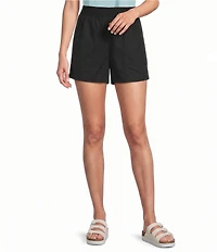 Hurley Beach Club Solid Pull-On Patch Pocket Smocked Shorts