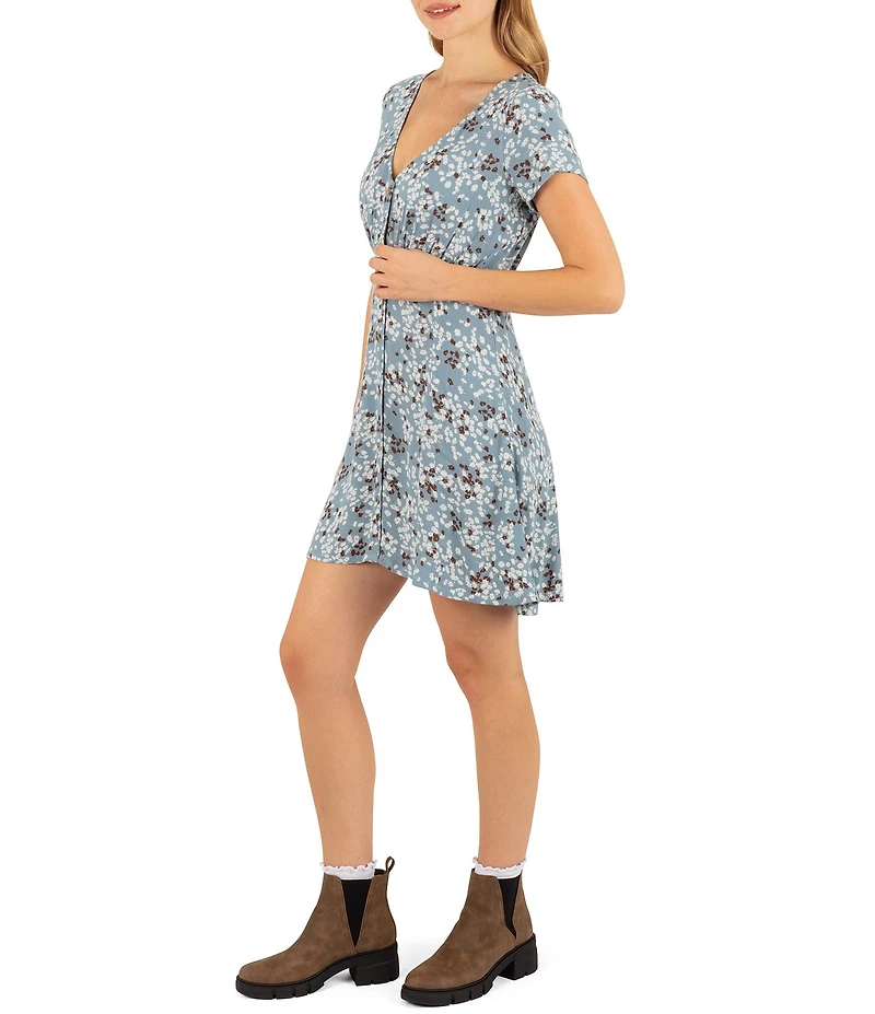 Hurley Short Sleeve Allover Floral Meadow Mini Dress