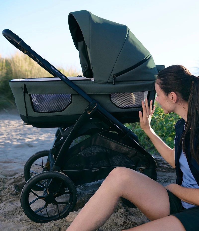 Inglesina Aptica XT Stroller & Bassinet + Stand