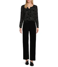 Intro Clip Dot Split V-Neck 3/4 Sleeve Ruffle Blouse