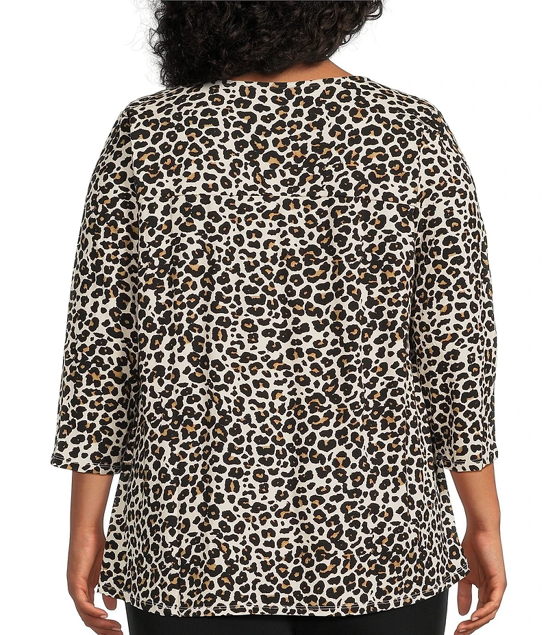Intro Plus Size Knit Jersey Animal Print 3/4 Sleeve Pleated Neck Tee