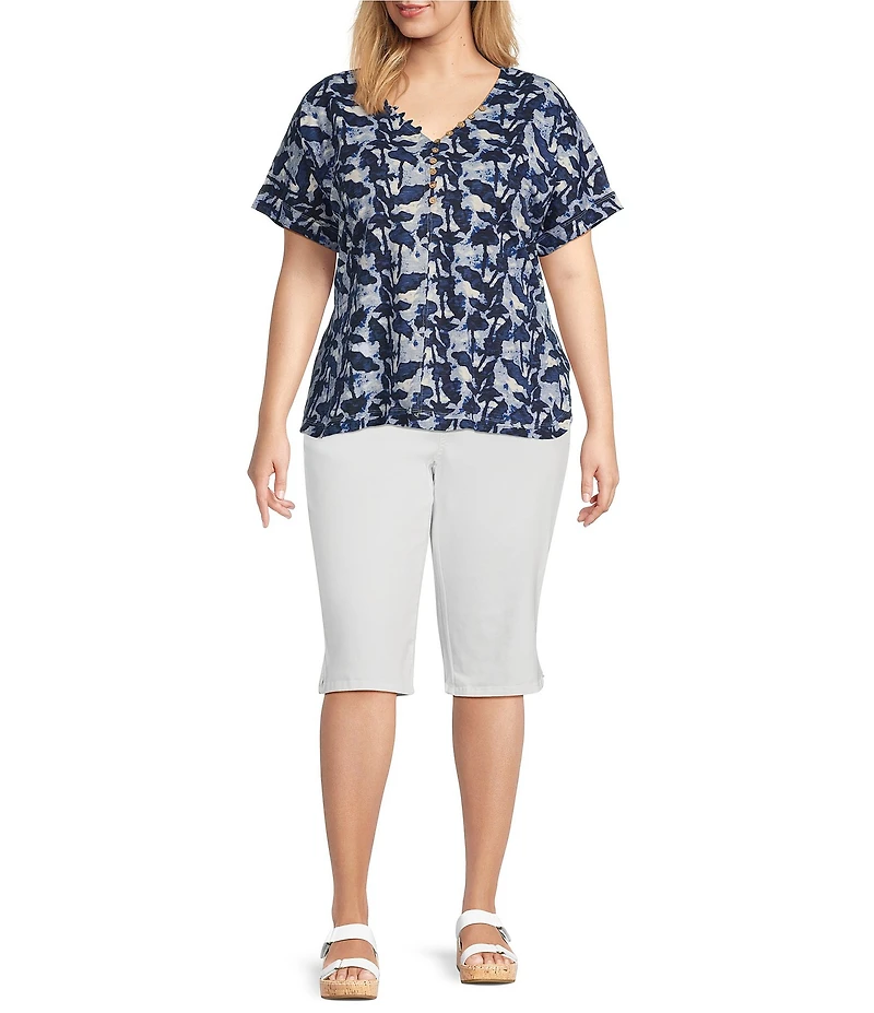 Intro Plus Size Rivet Trim Flower Skimmer Denim Pull-On Shorts
