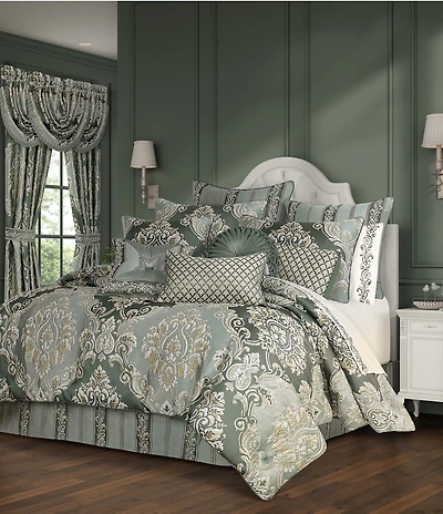 J. Queen New York Alina Grand-Scale Woven Damask Comforter Set