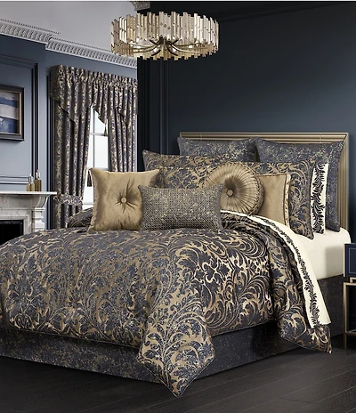 J. Queen New York Glimmerstone Woven Damask Three-Dimensional Comforter Set