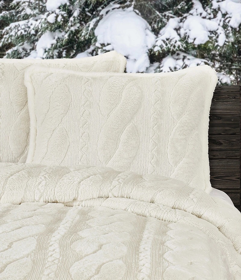 J. Queen New York Cava Grand Scale Interlock Cable Design Quilt Mini Set