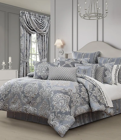 J. Queen New York Krista Oversized Woven Damask Comforter Set