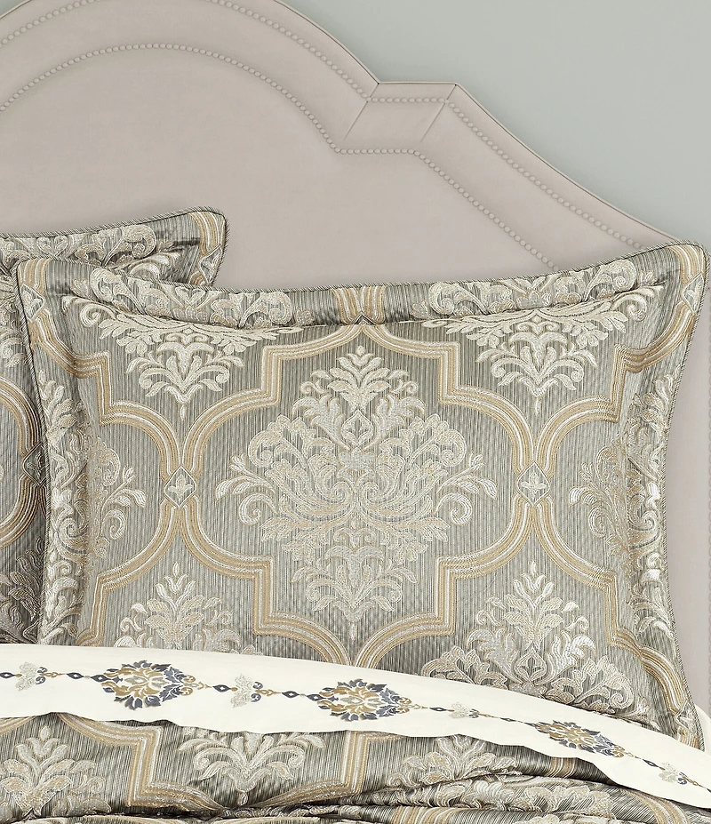 J. Queen New York Martina Oversized Diamond Matelasse Comforter Set