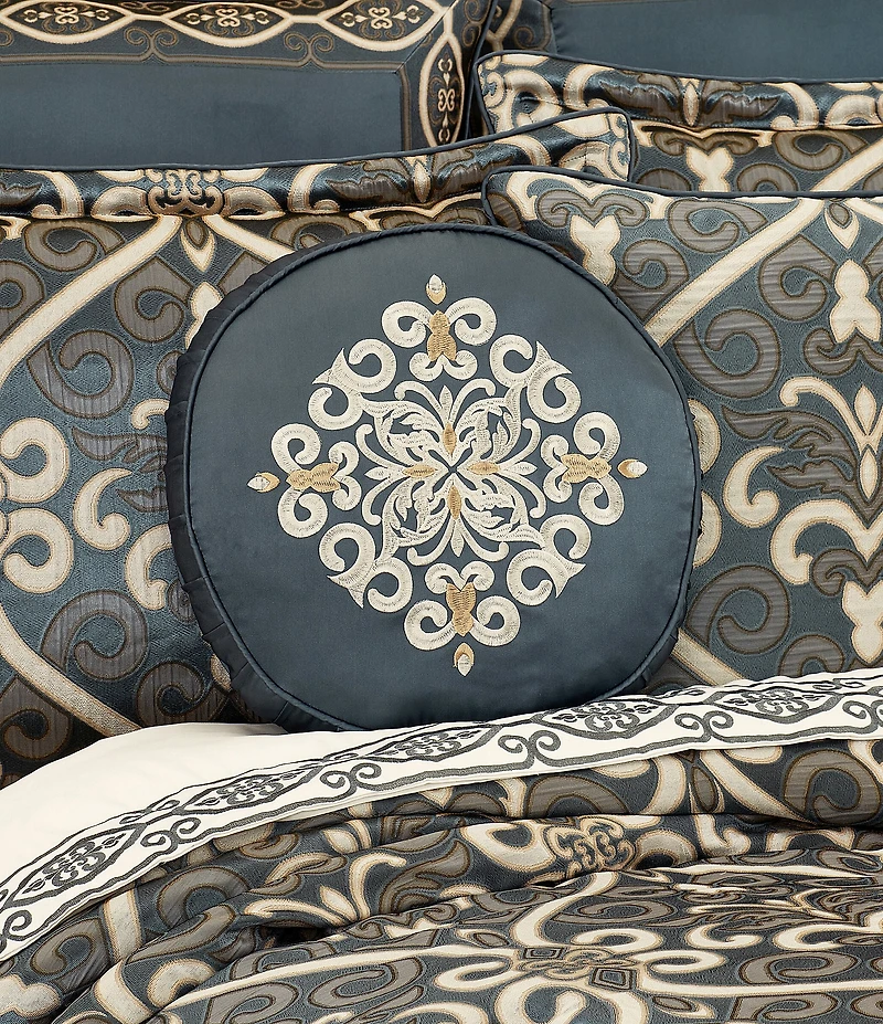J. Queen New York Monroe Embroidered Medallion Round Pillow