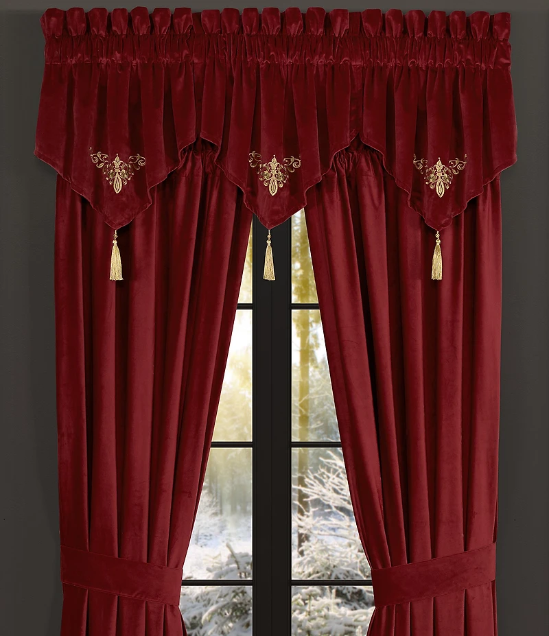 J. Queen New York Holiday Collection Noelle Window Treatments