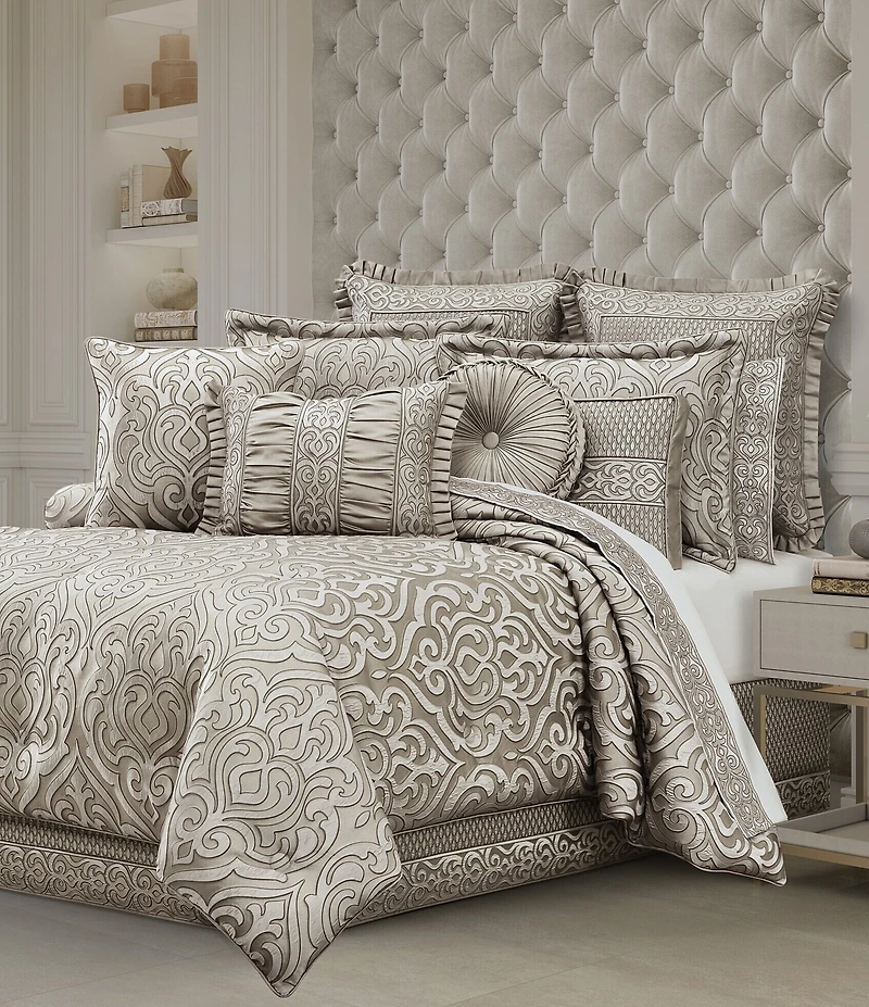 J. Queen New York Regina Button-Tufted Round Pillow