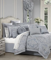 J. Queen New York Sondra Woven Button-Tufted Round Pillow