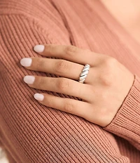 James Avery Chunky Half Twist Ring