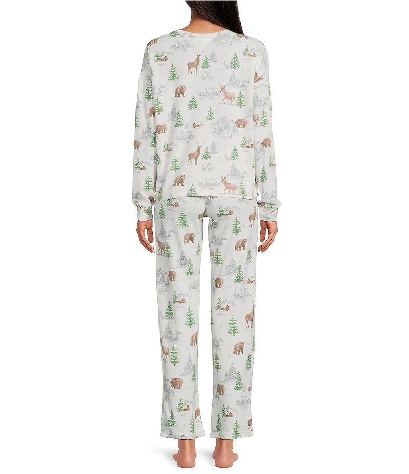 Jasmine & Ginger Brushed Knit Snowy Woodland Print Long Sleeve Round Neck Long Holiday Pajama Set